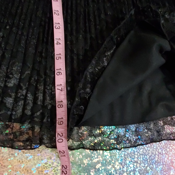 Ideology Black lace skirt pleated side zipper sz.6 - Picture 6 of 7